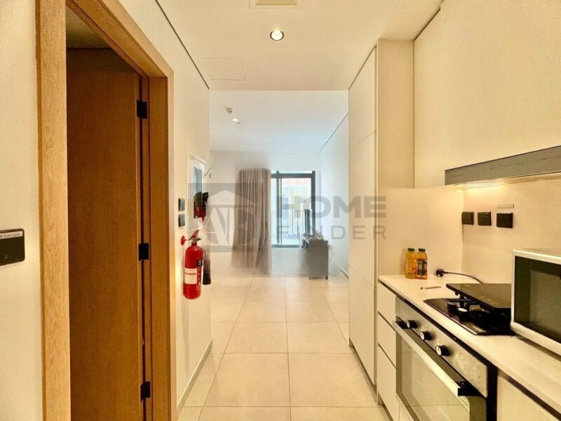 Apartment for Sale in Beverly Residence 1 - Jumeirah Village Circle, Dubai - Modern Studio | Terrace | Vacant on Transfer at 720000 AED